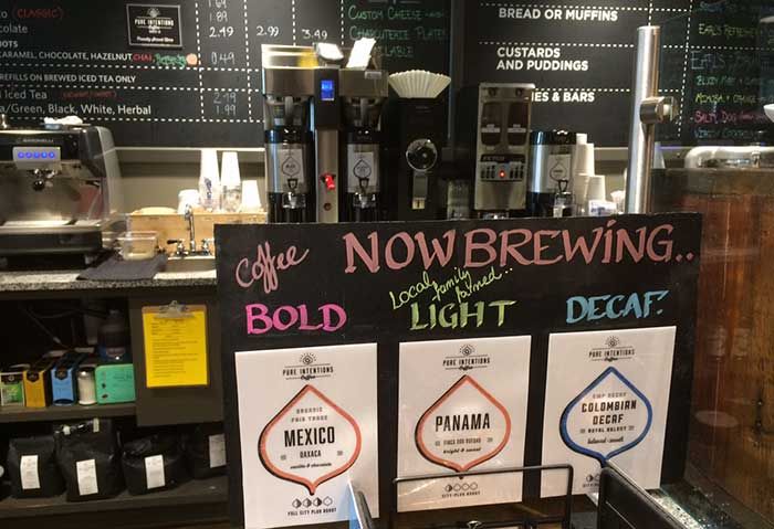 coffee-at-earl's-grocery-in-charlotte