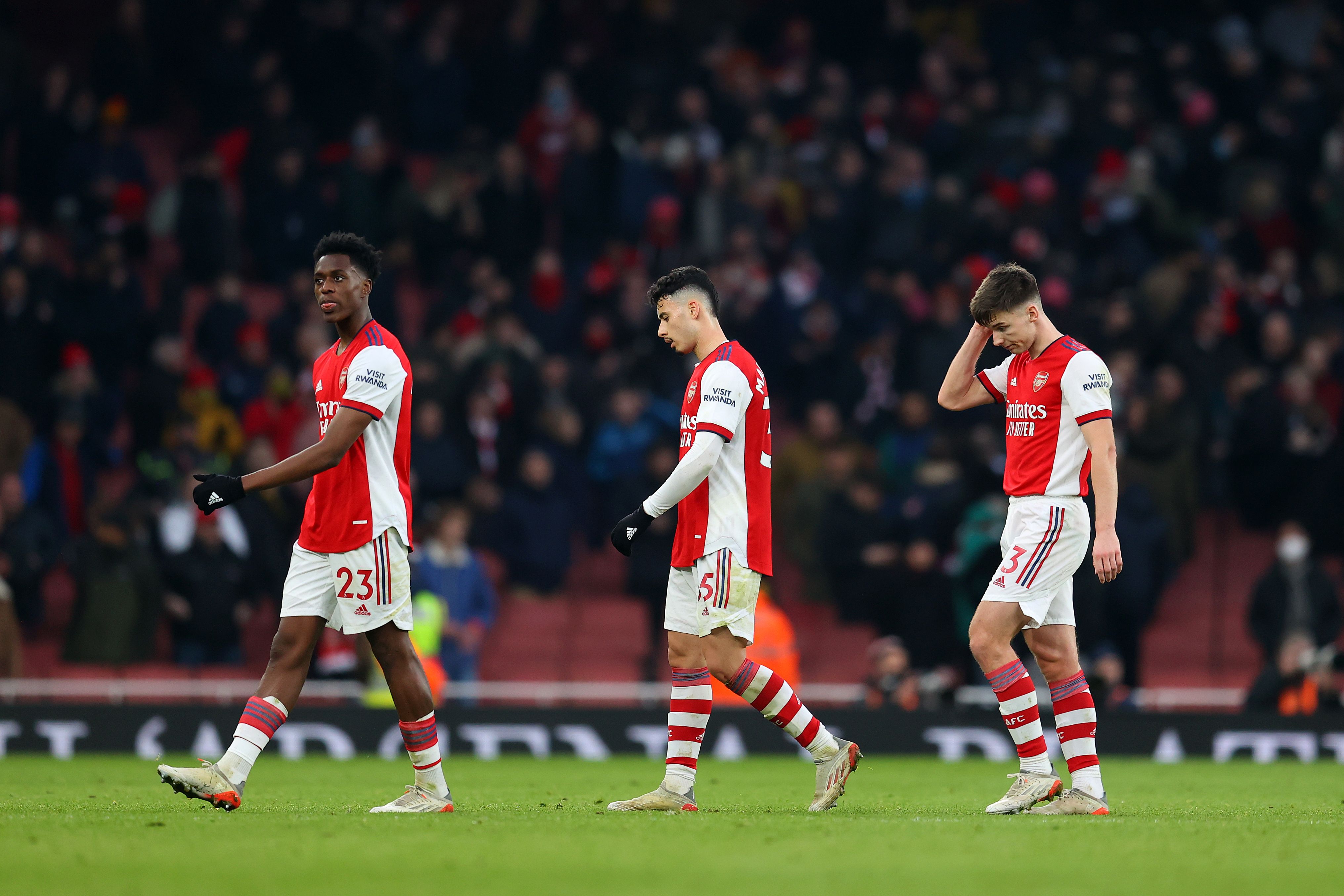 Arsenal players looking dejected