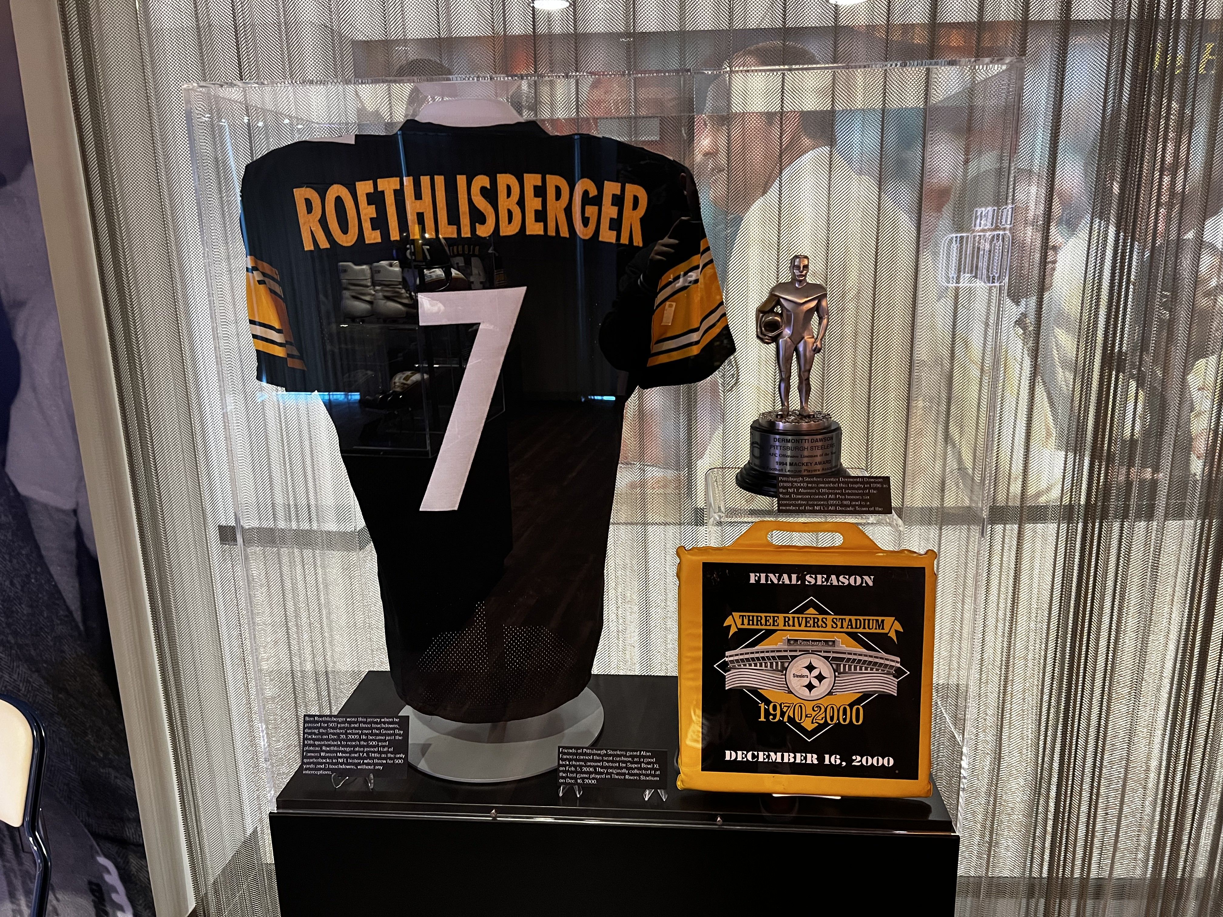 Steelers jersey at hall of fame. 