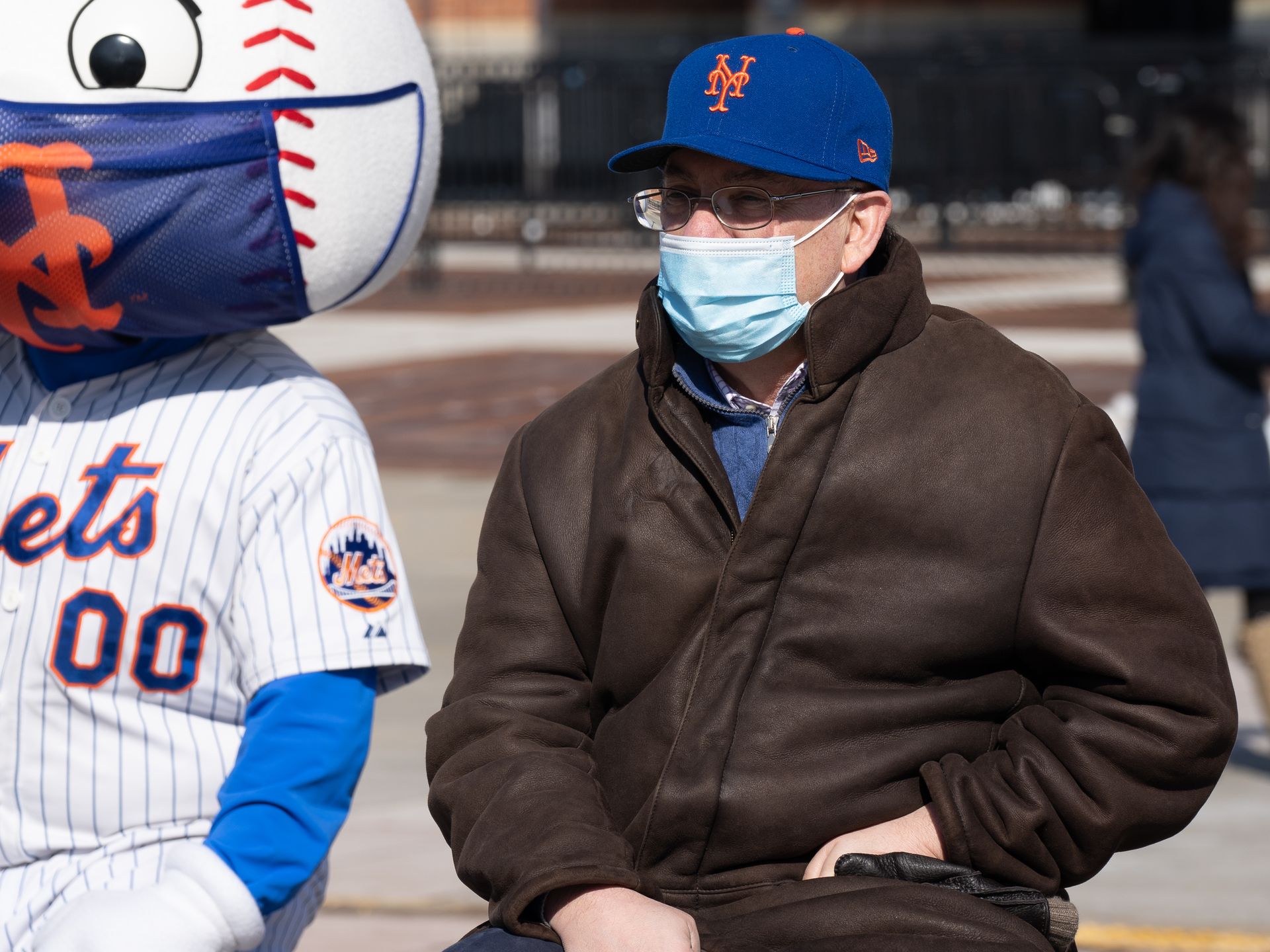 Mets' Steven Cohen Shows a Lighter Side on Twitter - The New York Times