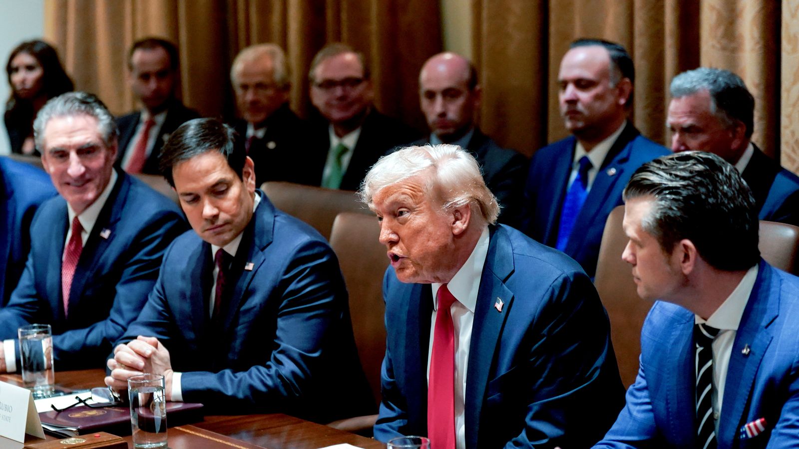 Trump: Federal employees who didn't respond to Musk email are on firing  "bubble"