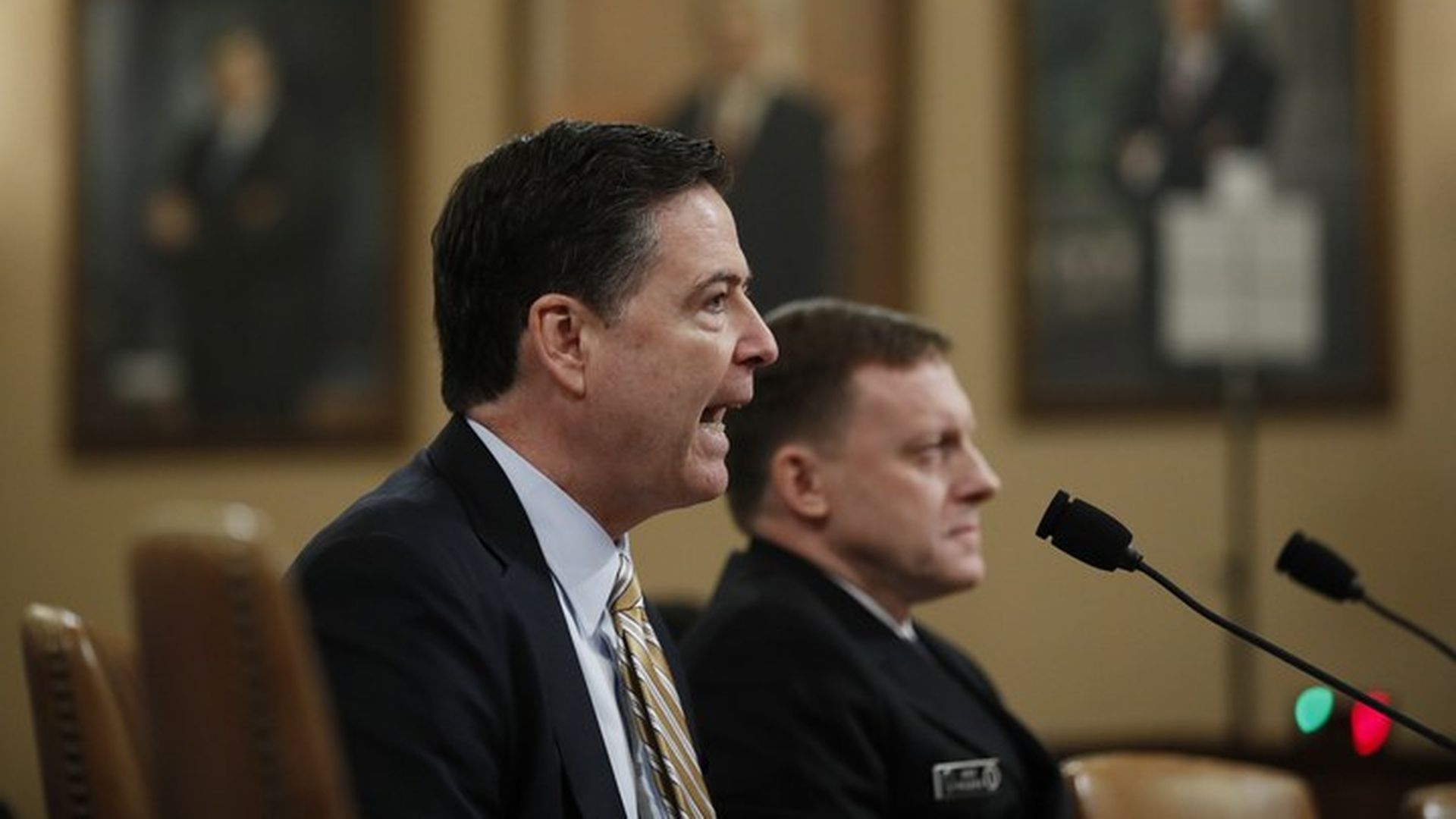 FBI confirms investigation on alleged Trump campaign ties to Russia