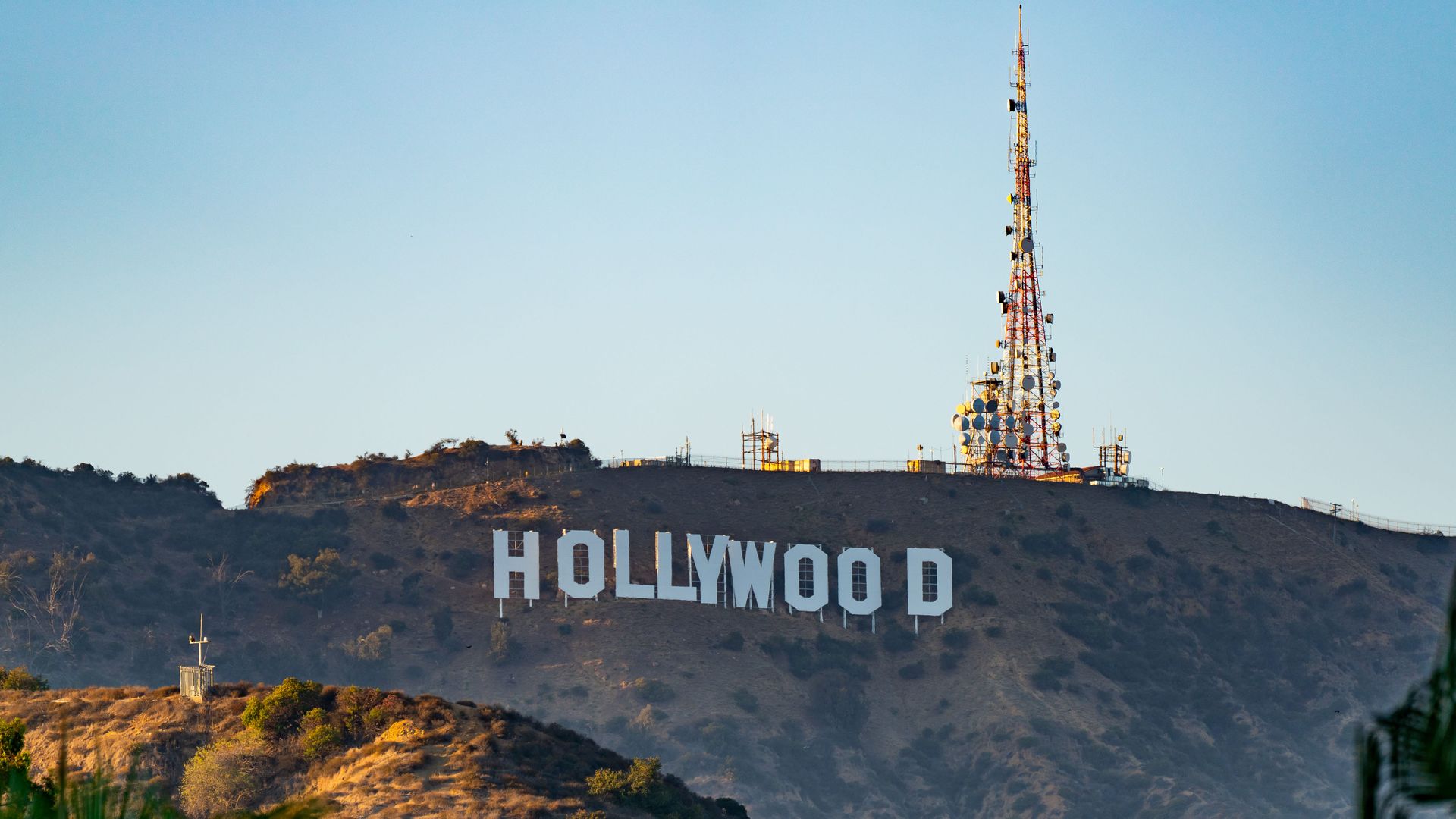 hollywood sign