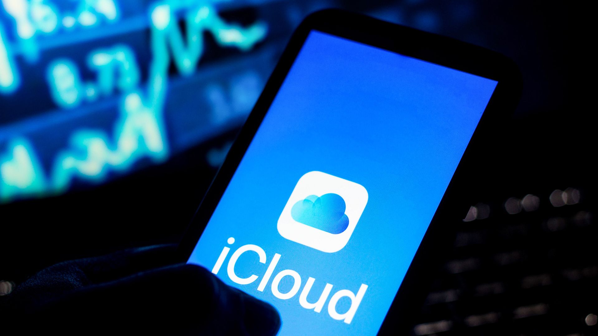 Image of an iPhone using iCloud