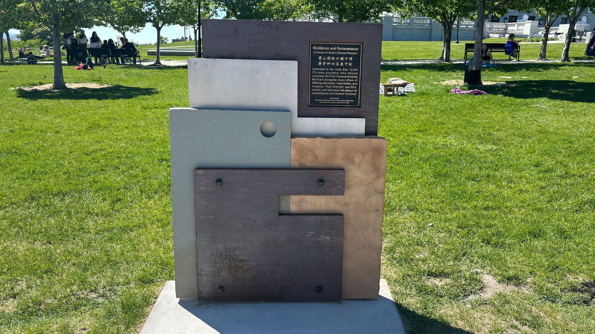 New monument honoring Chinese laborers at the Utah Capitol. Photo: Kim Bojórquez/Axios
