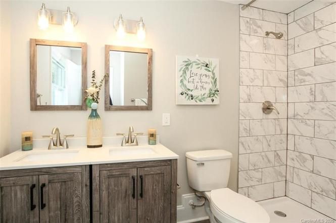 3920 Delgany Dr bath