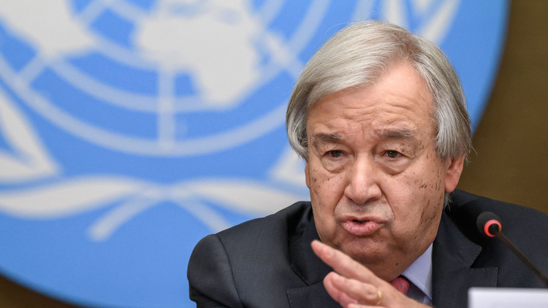 UN Secretary-General Antonio Guterres gestures during a press conference on a hosts aid conference on Afghanistan, in Geneva on September 13