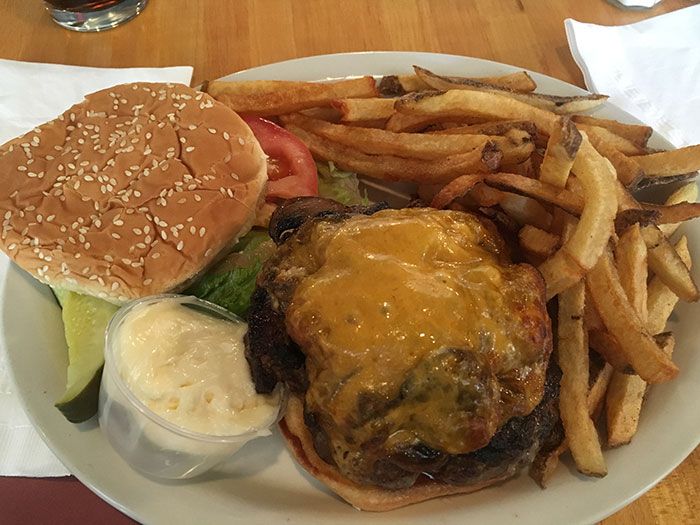 Fenwick's-Burger