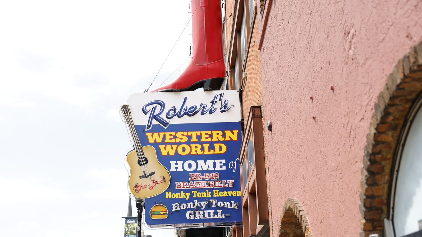 Robert's Western World opening satellite honky-tonk in Nissan Stadium