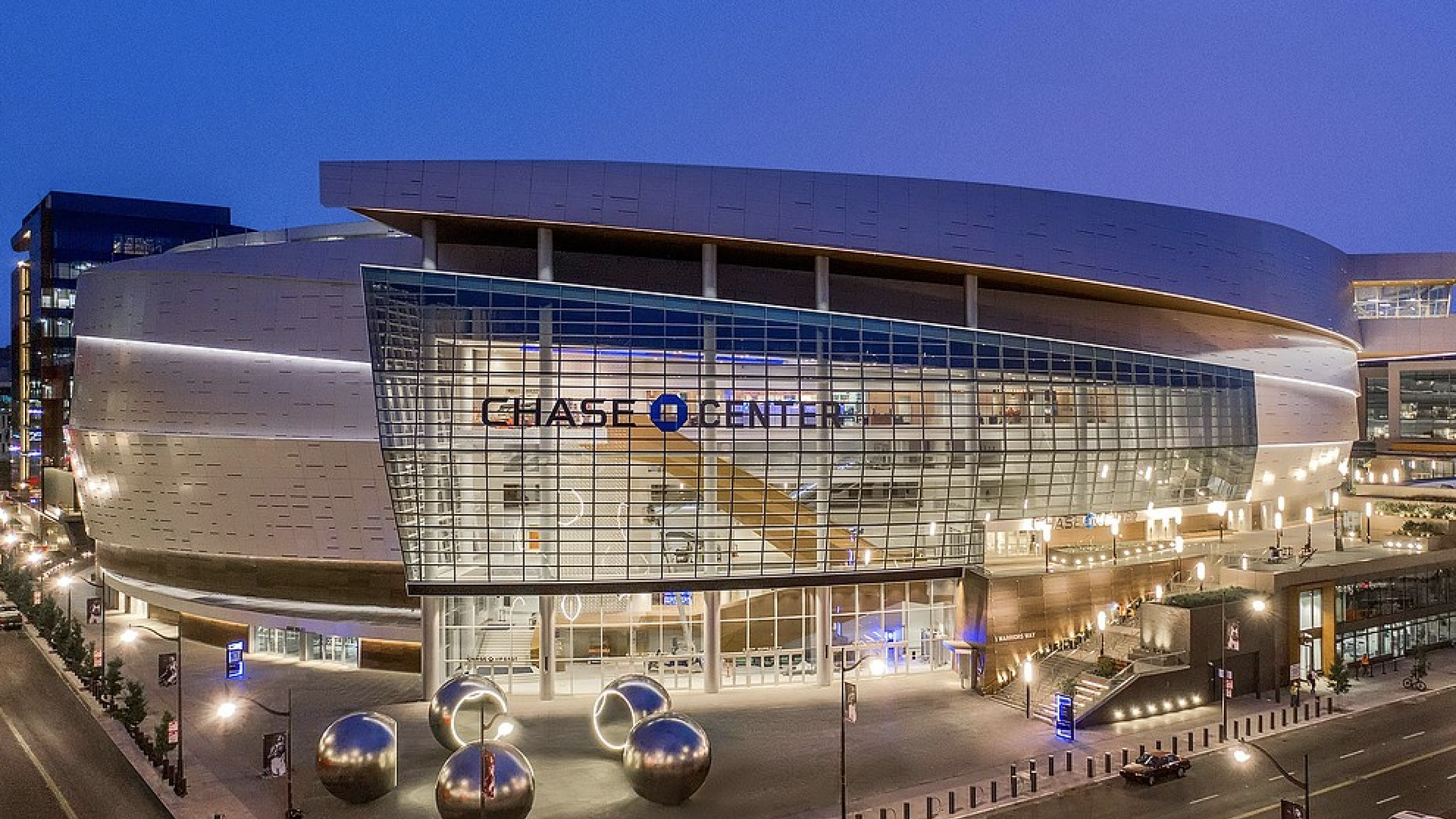 A wide angle view of the Chase Center in San Fransisco.