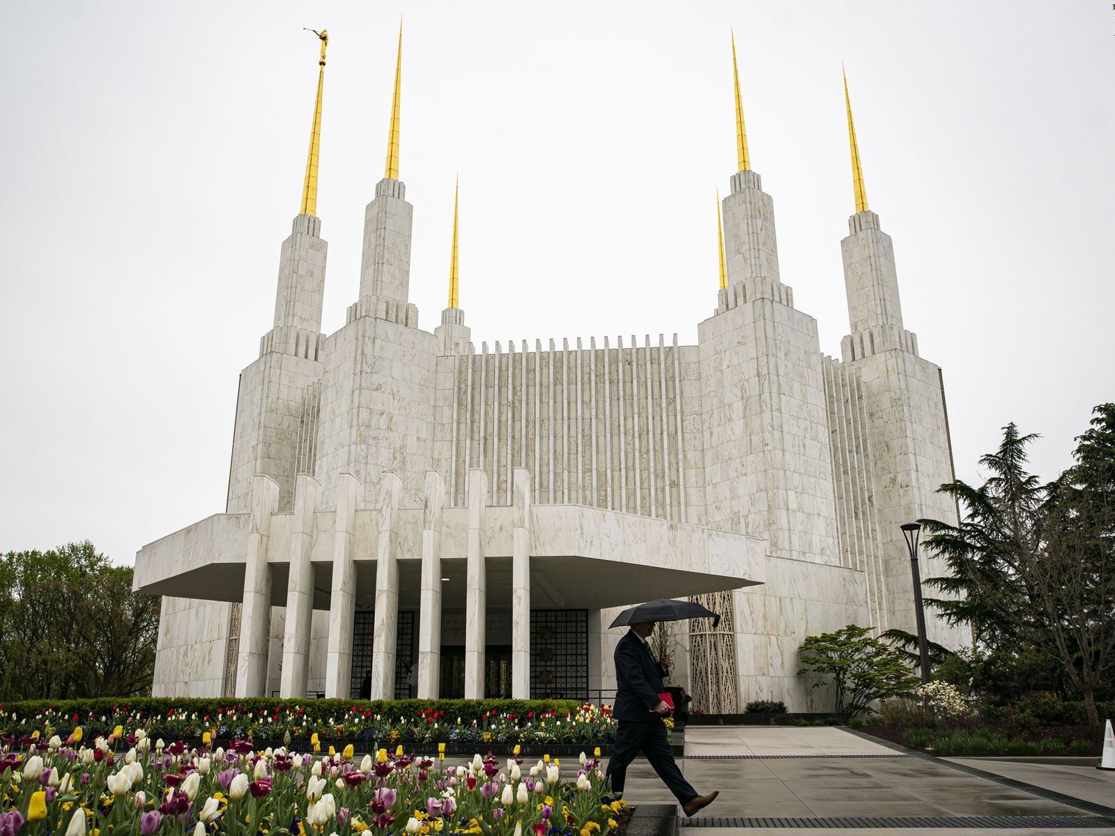 A look inside Maryland's iconic Mormon temple - Axios Washington D.C.