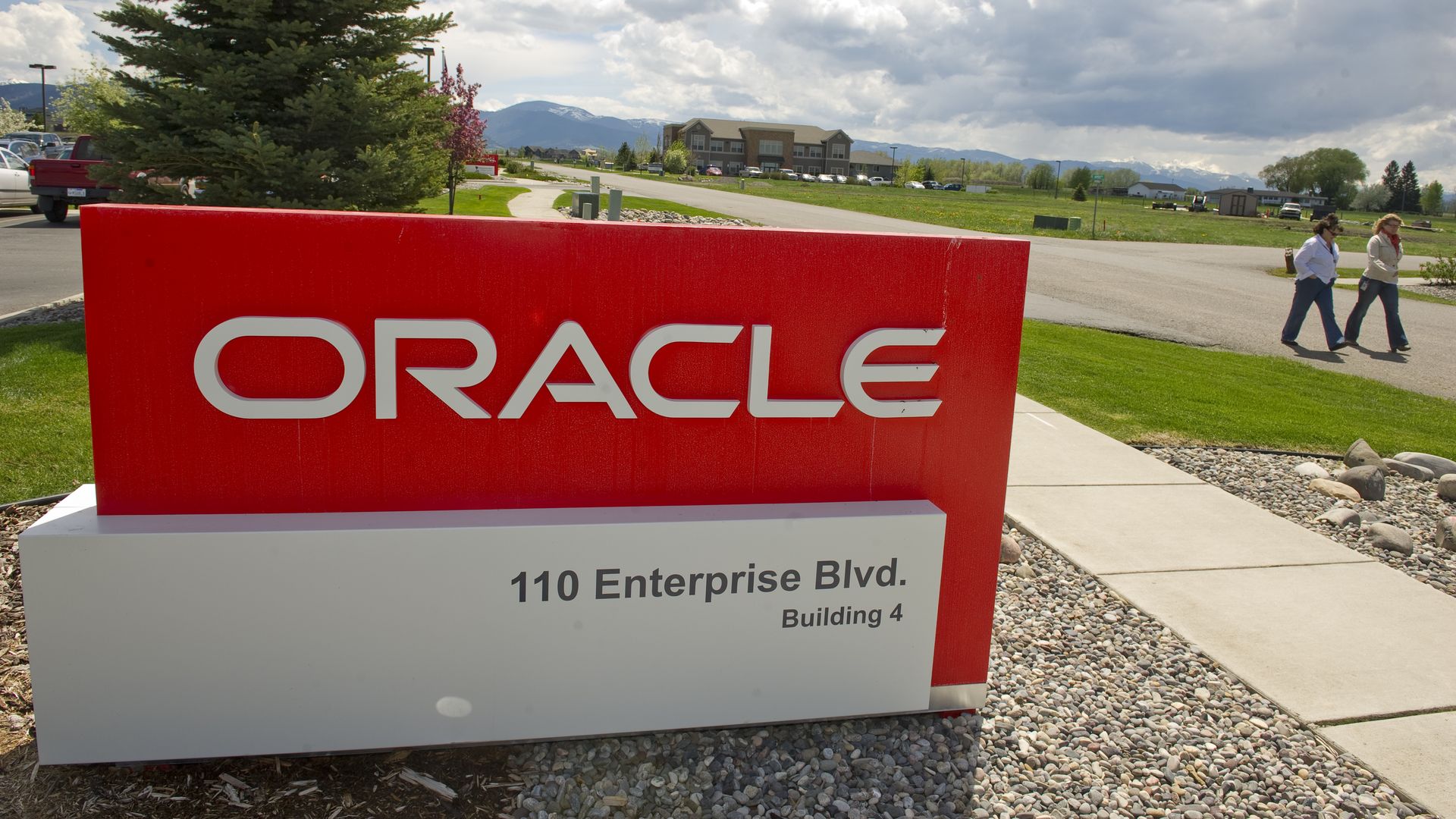 Photo of sign in front of Oracle office in Montana. 