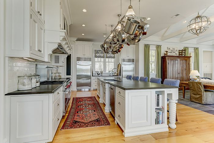 2178-Sandlapper-Drive-kitchen-2