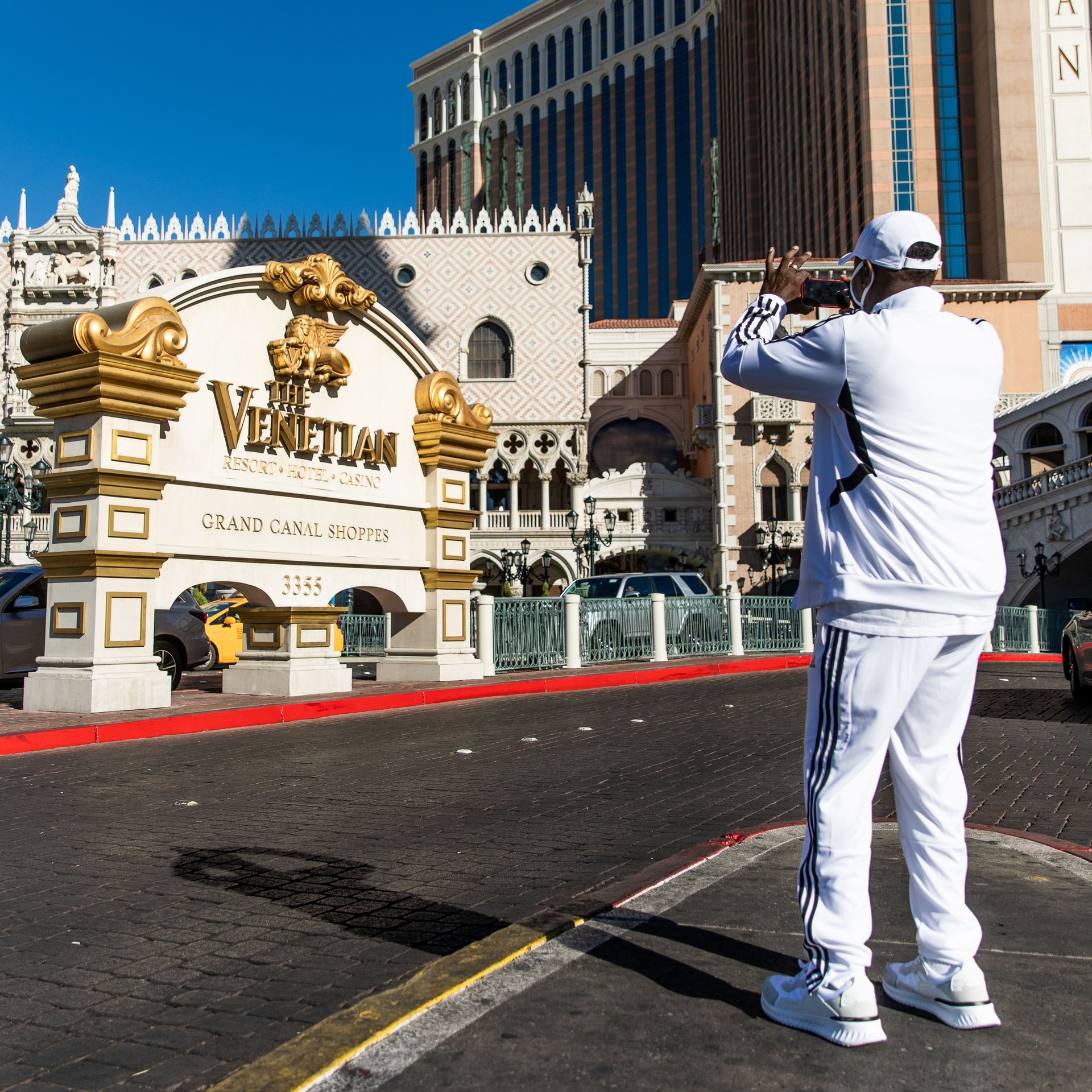With sale of the Venetian, Adelson's Las Vegas Sands exits the Strip