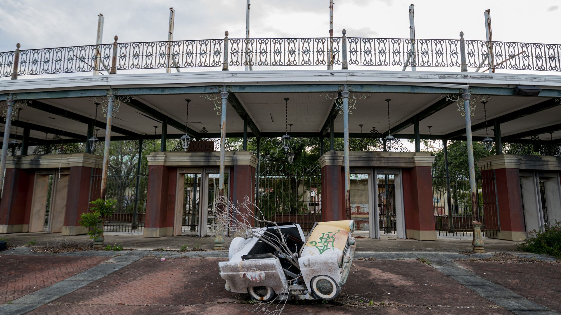 Demolition of Six Flags in New Orleans expected to start in