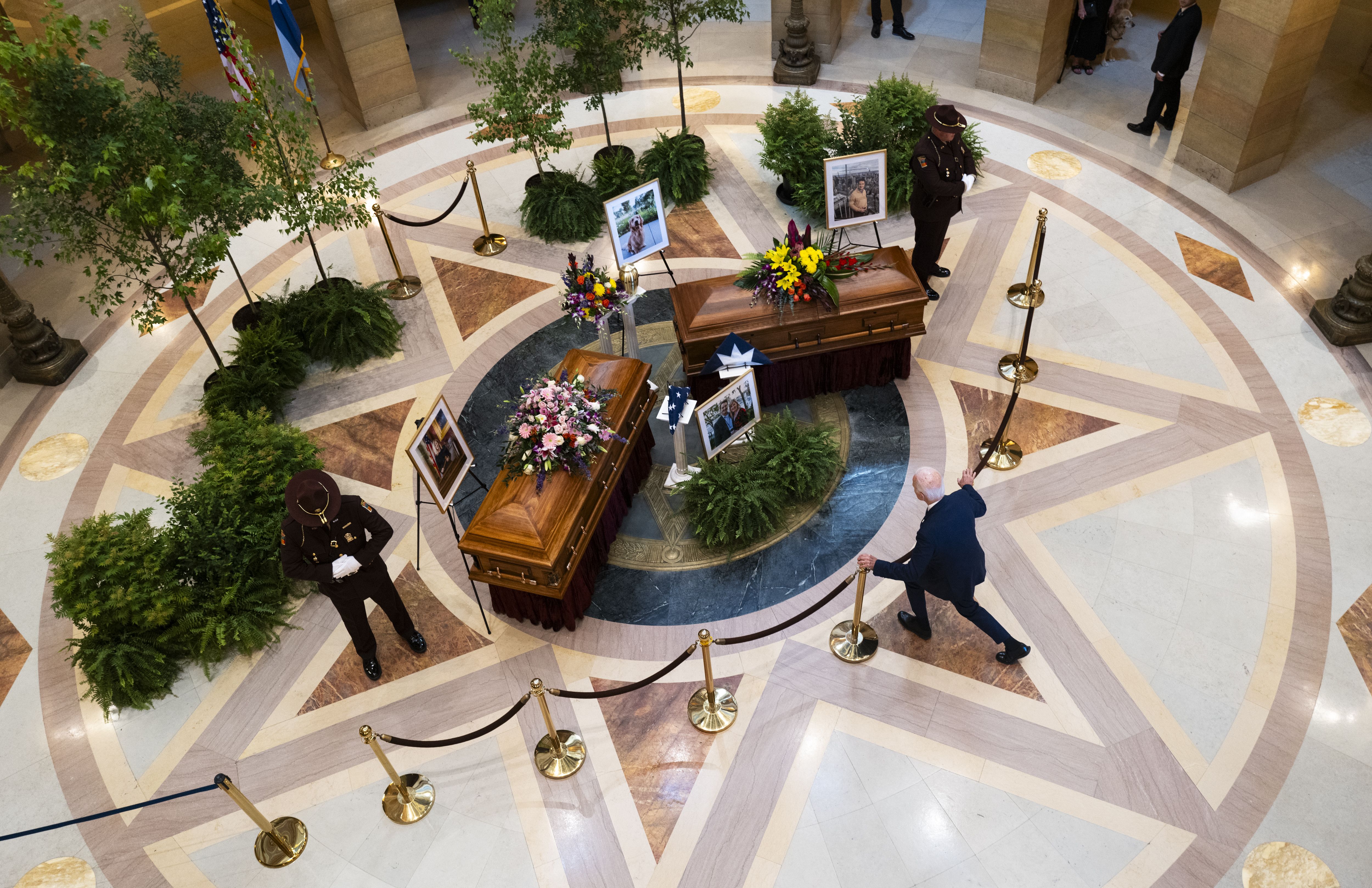 biden paying respect to the hortman at the capitol