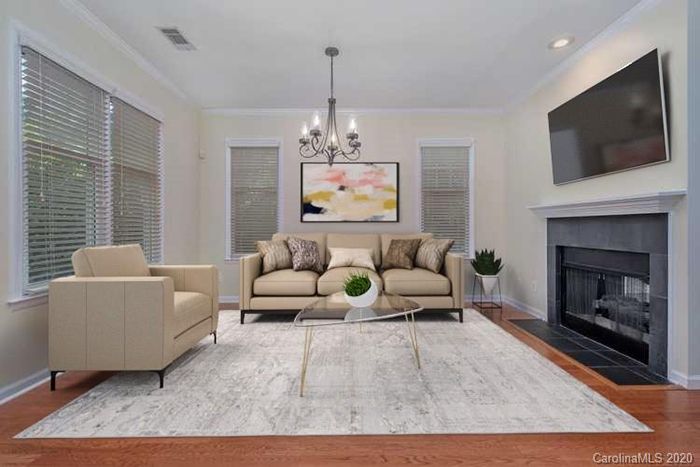 2515 Dilworth Heights Lane living room