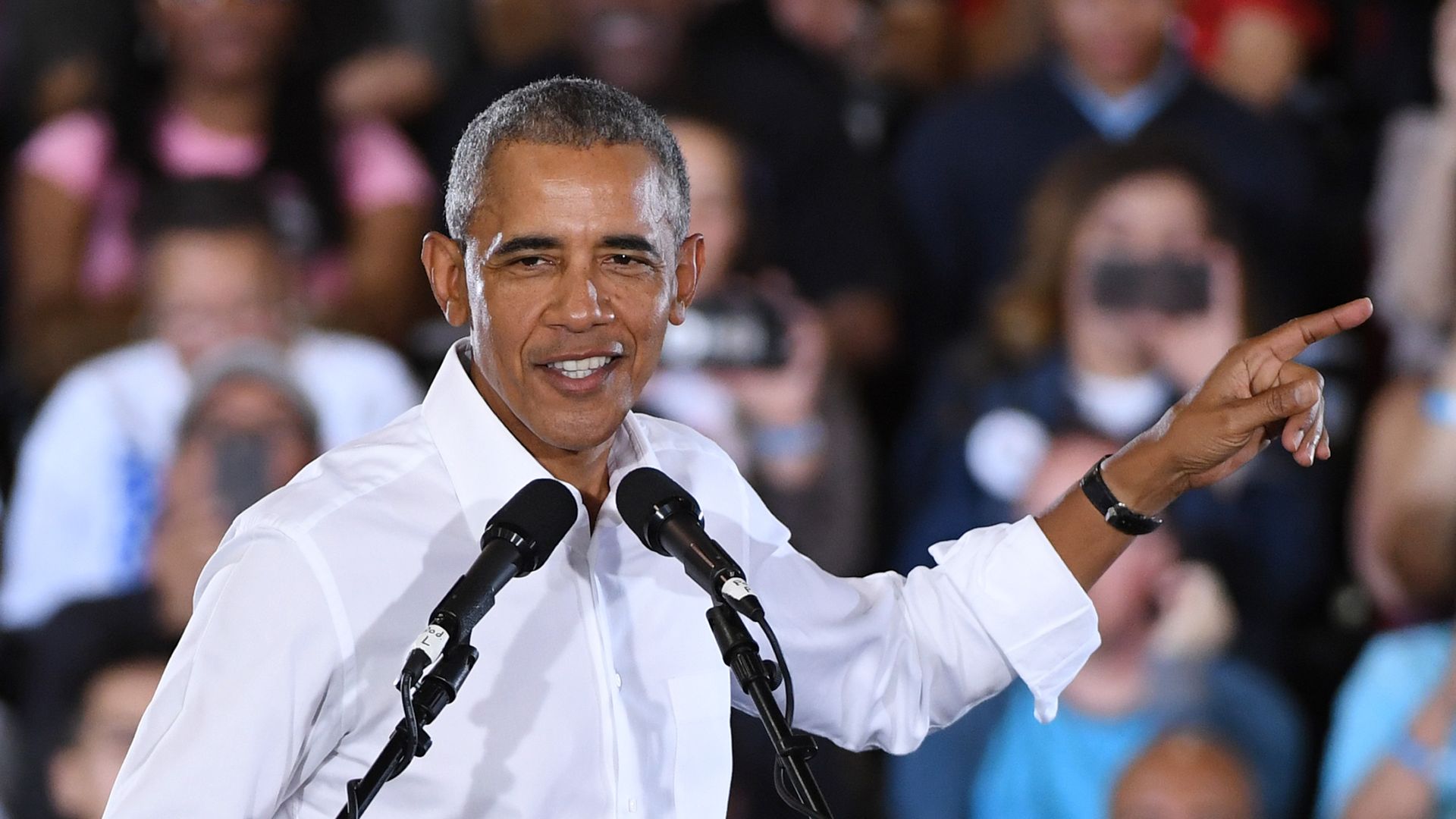  Former U.S. President Barack Obama speaks during a get-out-the-vote rally at the Cox Pavilion as he campaigns for Nevada Democratic candidates on October 22, 2018 in Las Vegas, Nevada. 