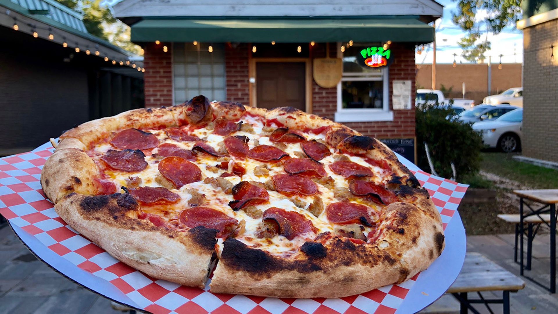 downtown-mathews-restaurants-shops-things-to-do