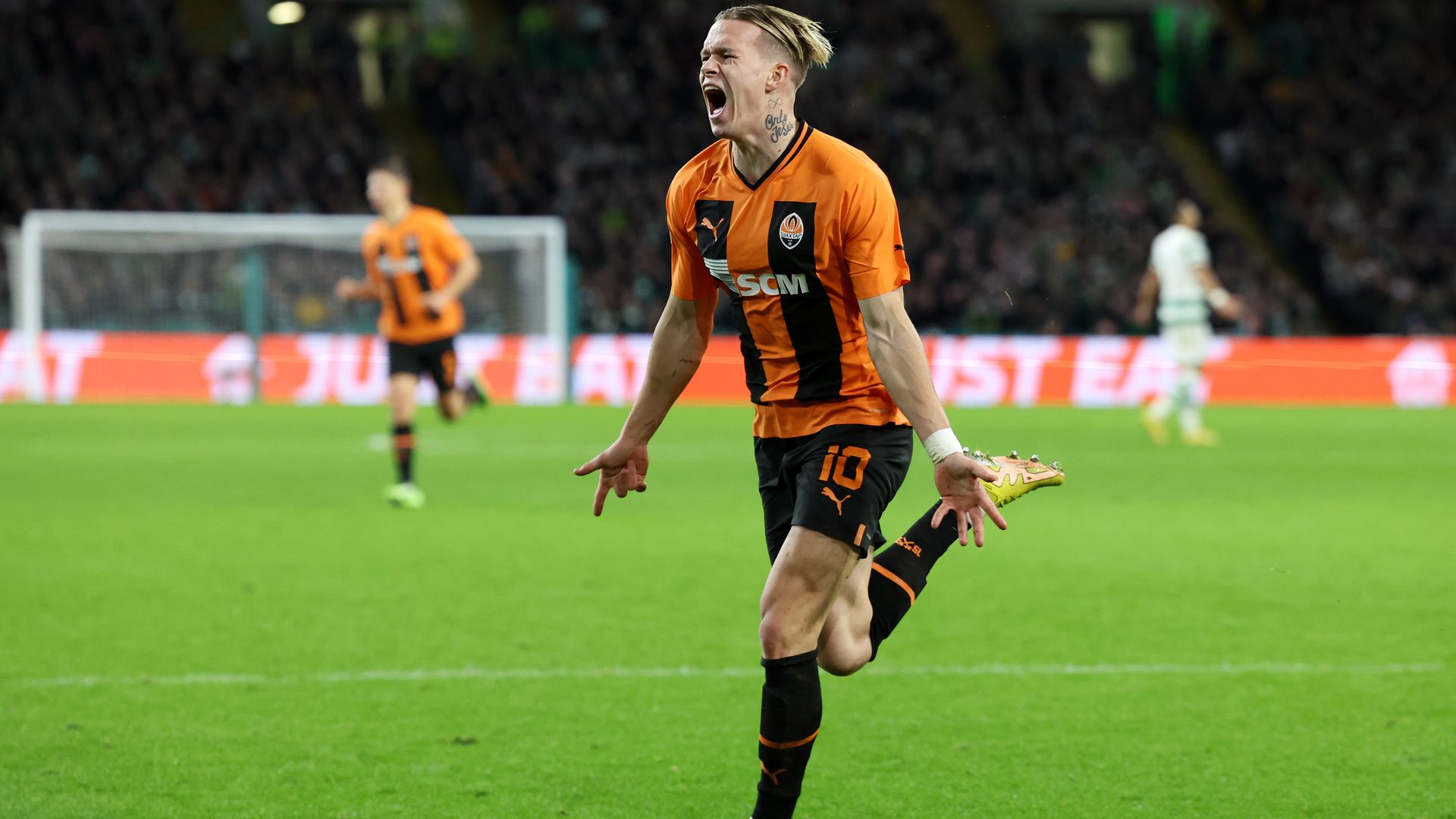 Mykhaylo Mudryk of Shakhtar Donetsk celebrating in Glasgow, Scotland, in October 2022.