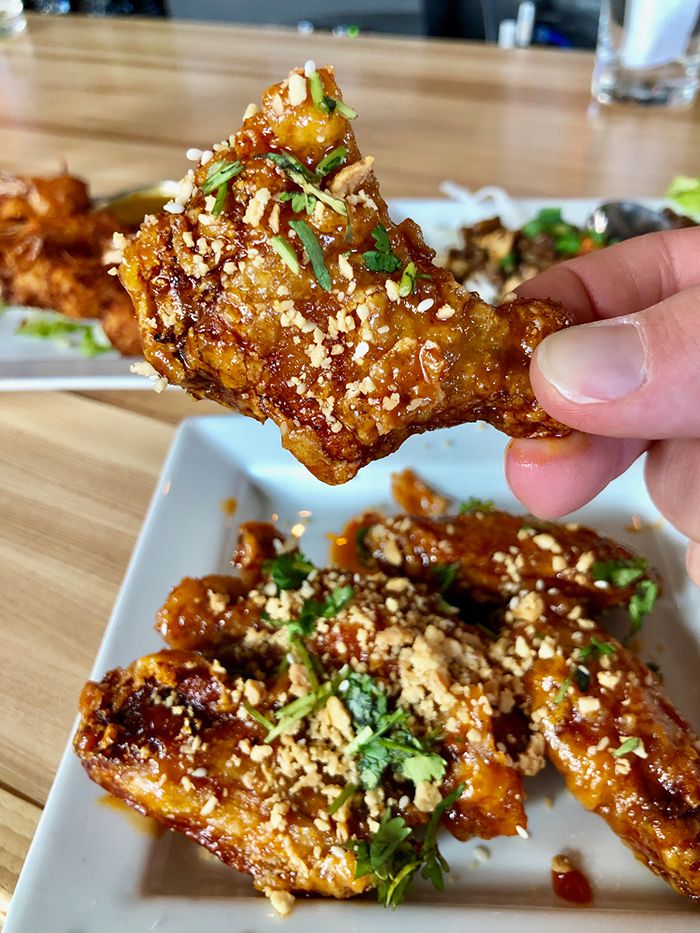 Chicken-wings-at-hawkers