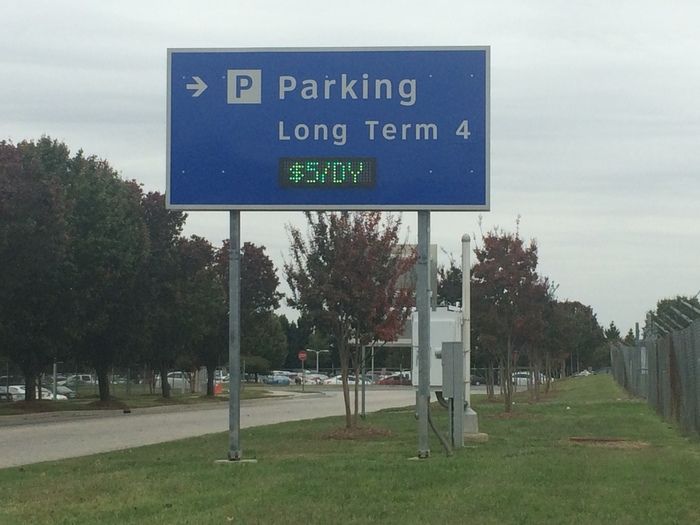 long term parking Charlotte Airport