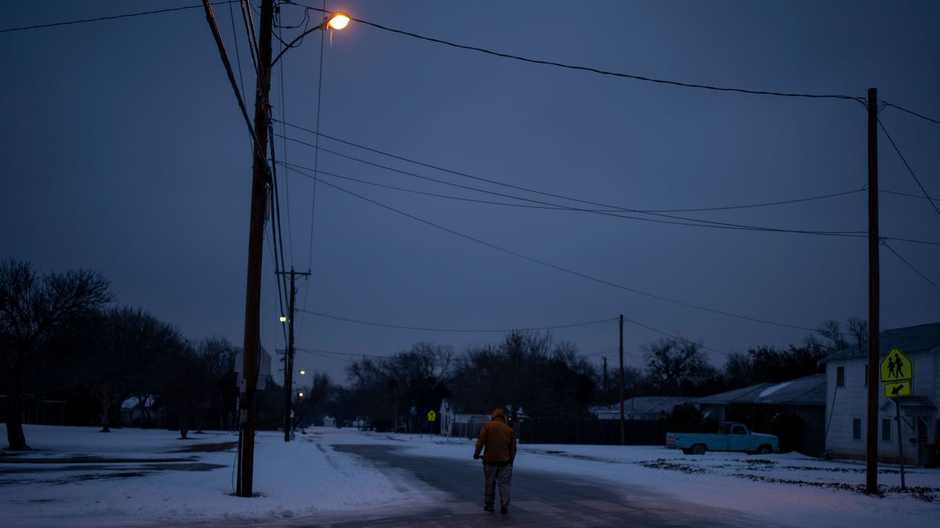 Texas officials launch inquiry into winter storm energy bills