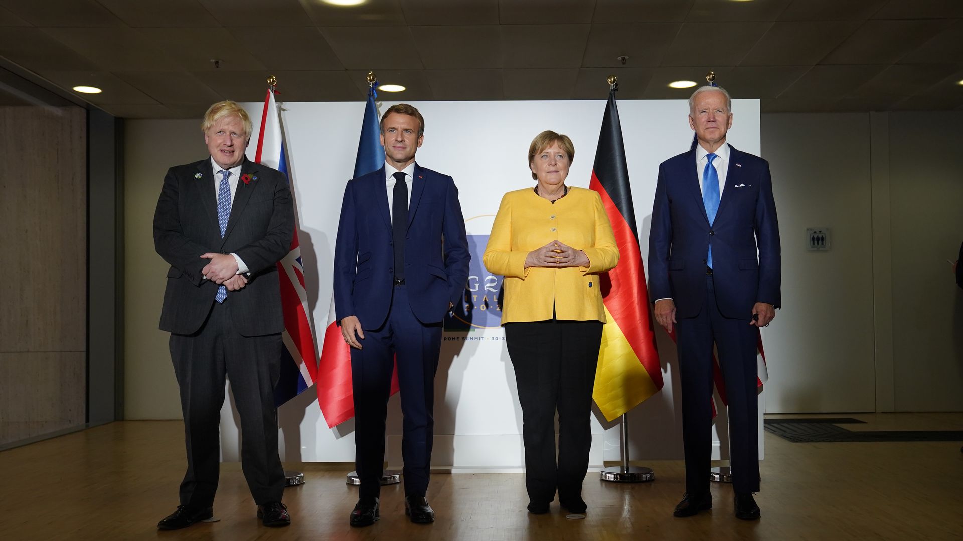 G20 leaders pose for the media prior to a meeting at the La Nuvola conference center for the G20 summit on October 30th, 2021 in Rome, Italy.