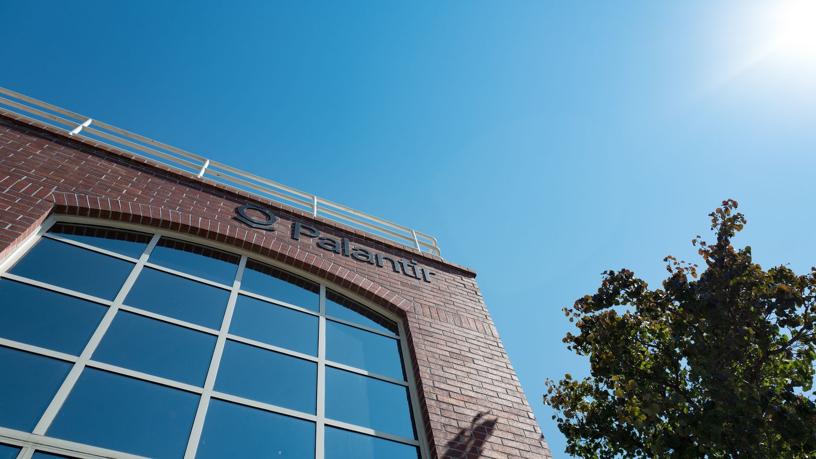 Palantir to move headquarters to Colorado