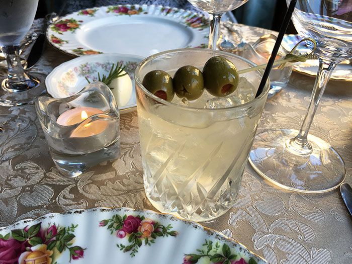 cocktail-mcninch-house-charlotte-charlotte-restaurant