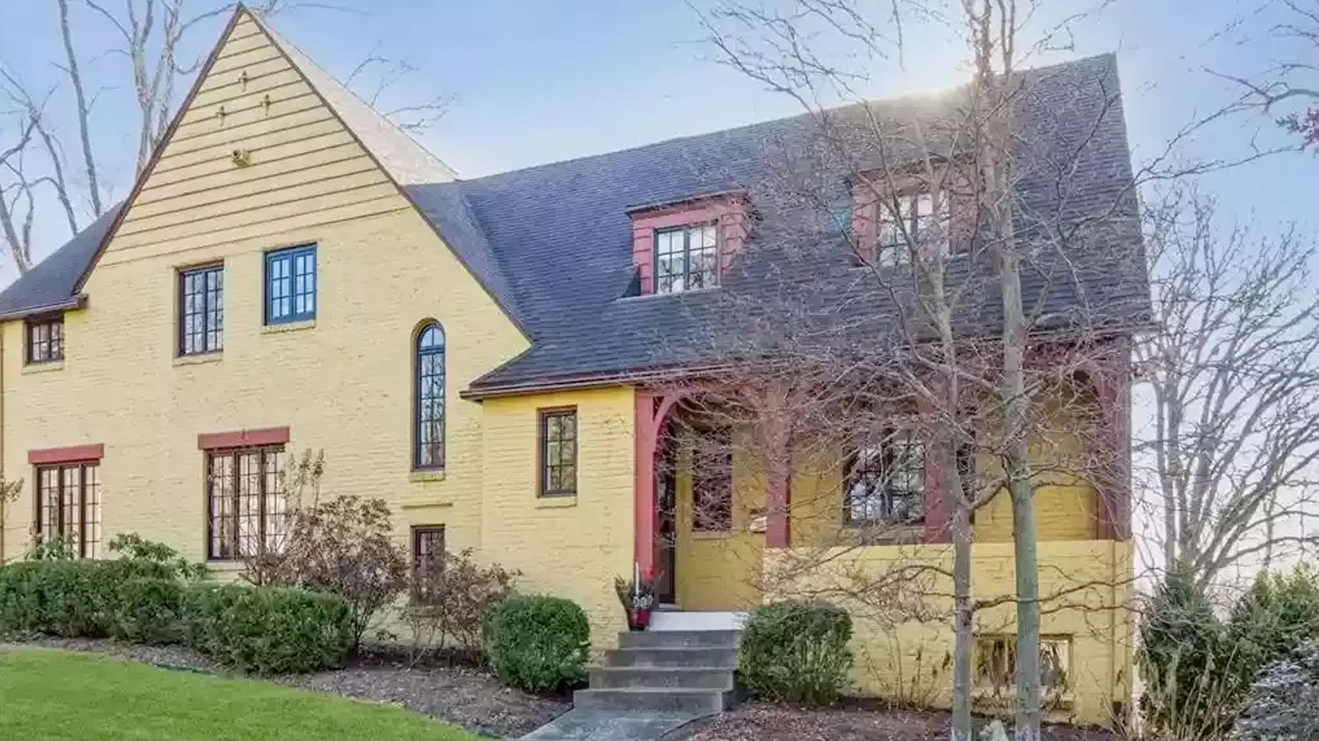 A photo of 5428 Woodland Ave.