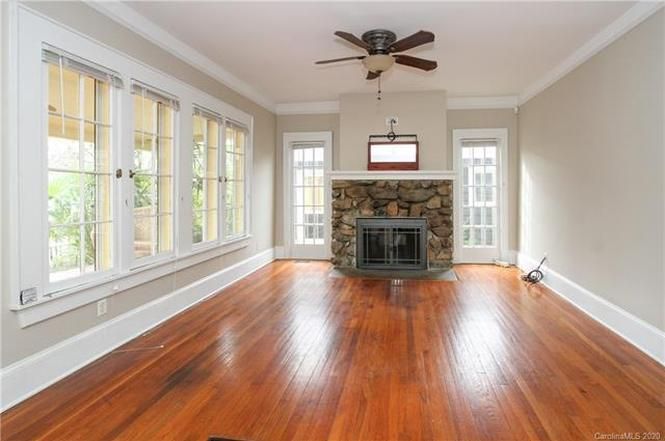 2025 Thomas Avenue living room