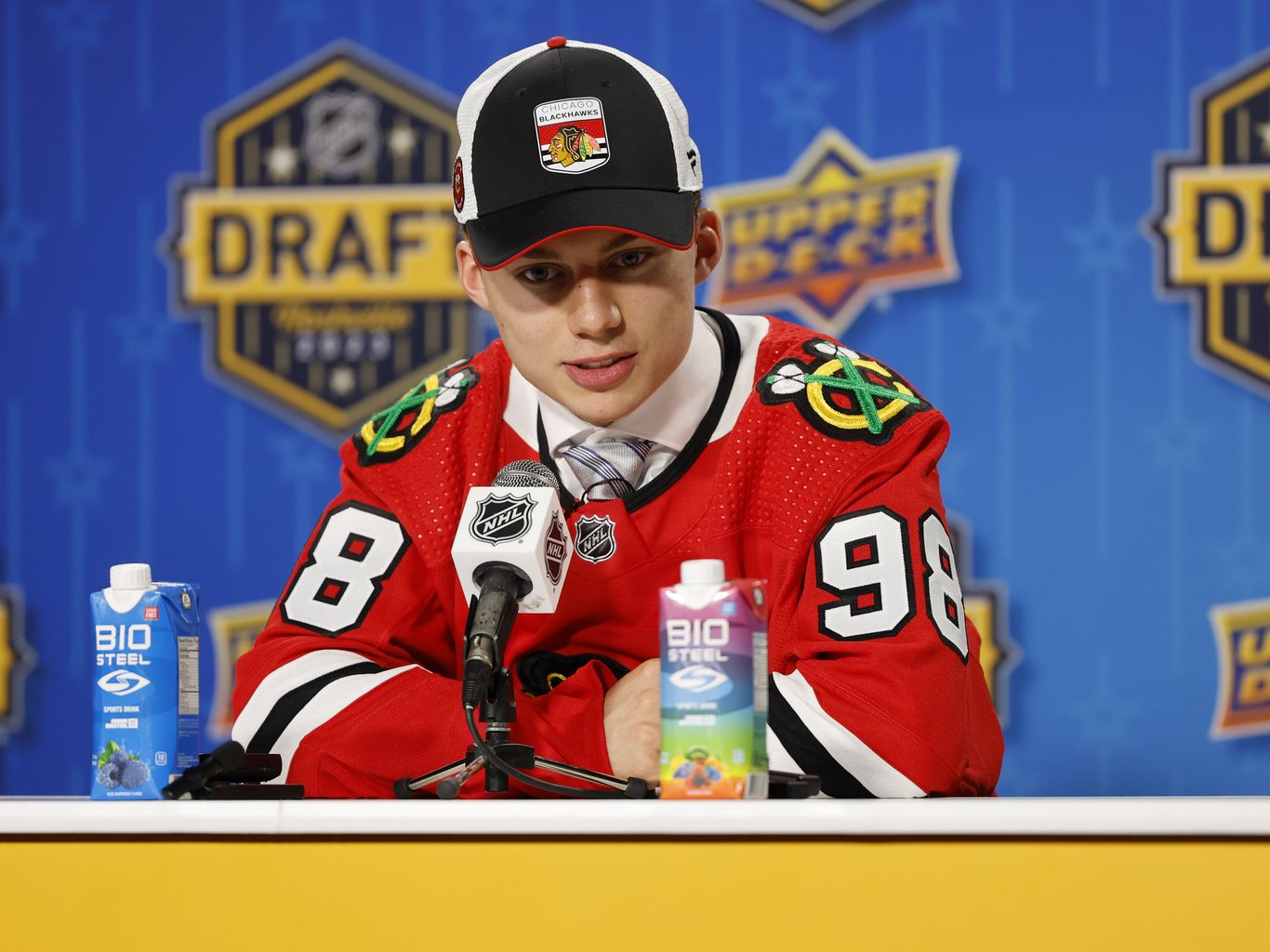 Fun facts about Chicago Blackhawks' new 17-year-old star Connor