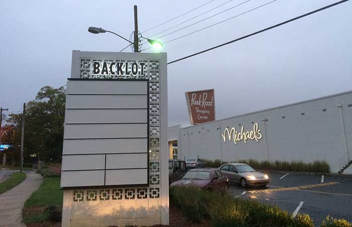 park-road-shopping-center-backlot