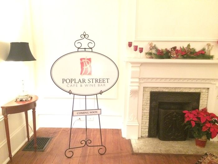 Poplar Street Cafe & Wine Bar