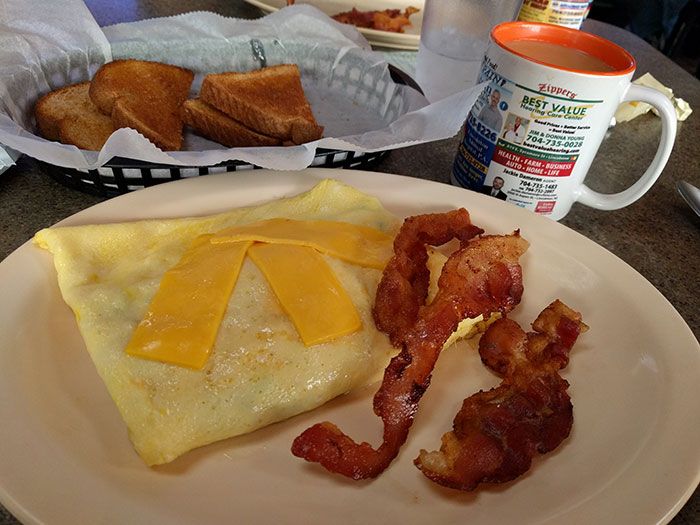 lincolnton-zippers-breakfast