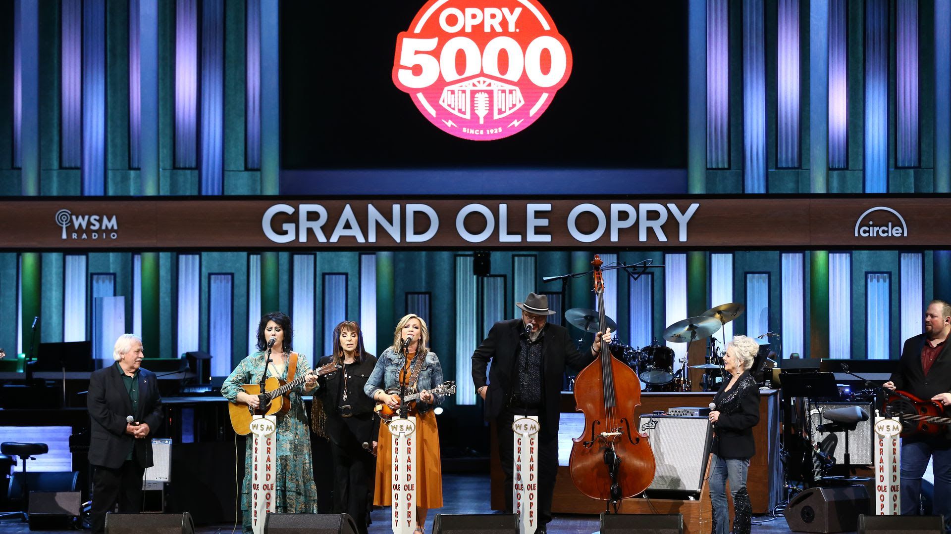 A 2021 performance at the Gand Ole Opry.