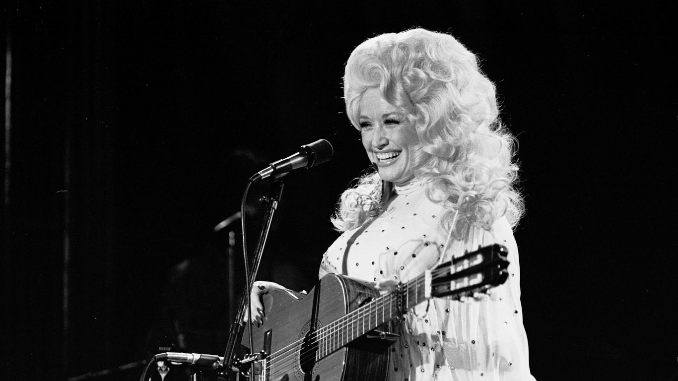 Dolly Parton to release remastered editions of her albums on vinyl ...