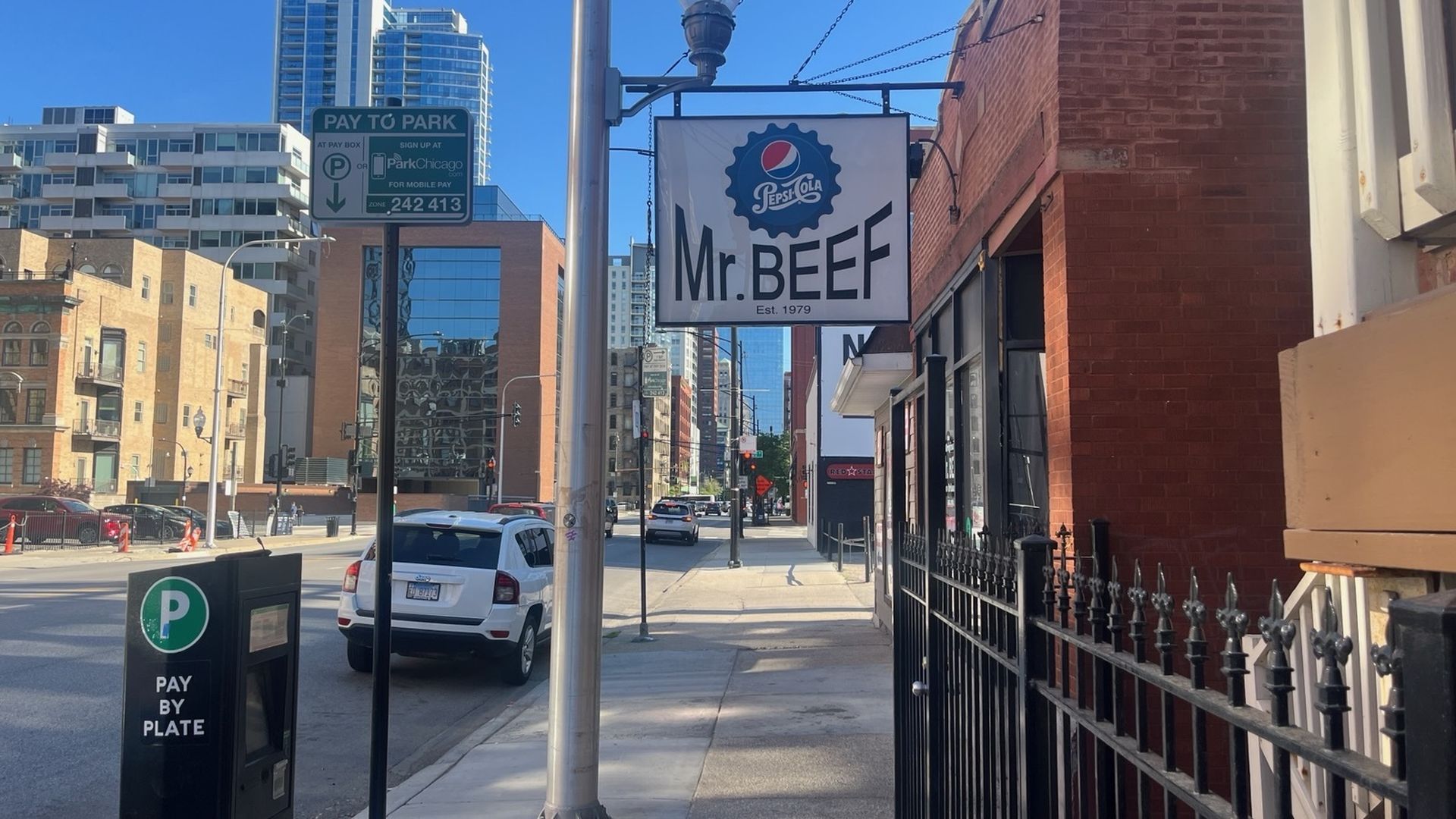 Photo of a sign that says "Mr. Beef" 