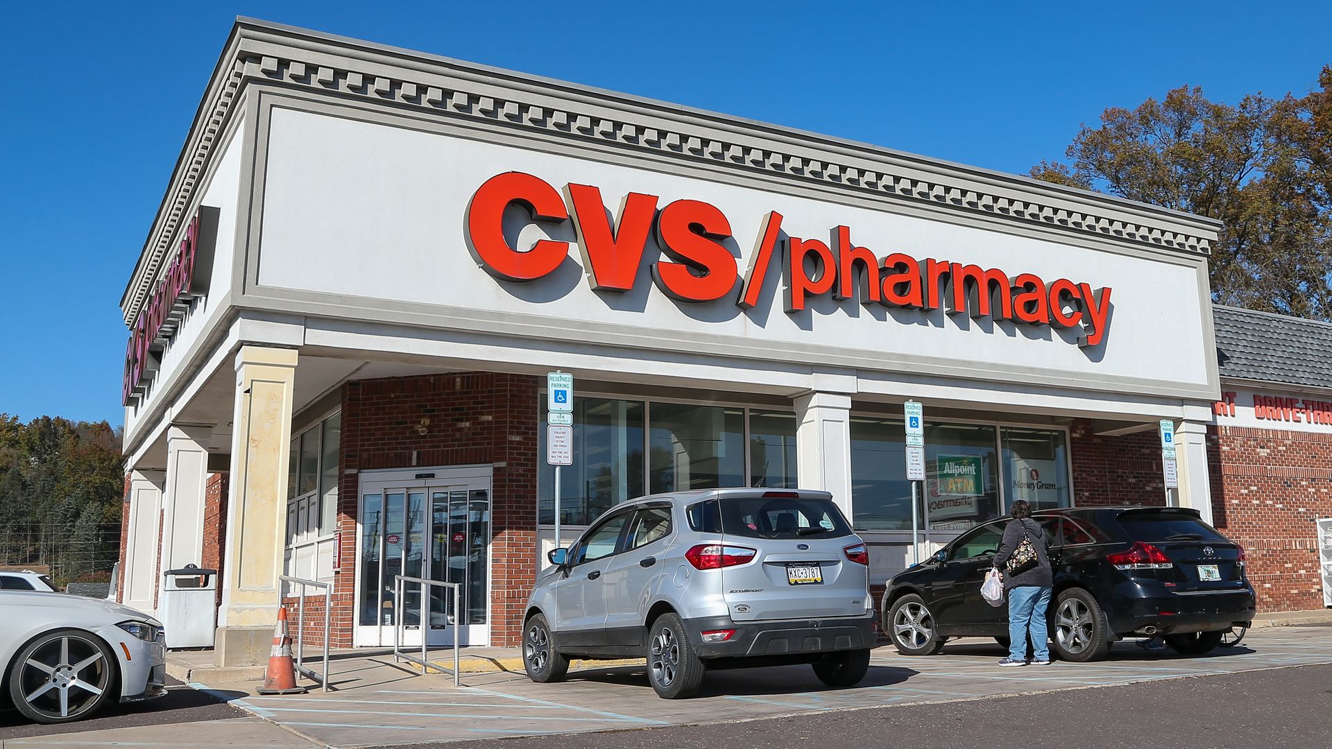 Photo of a CVS/pharmacy storefront