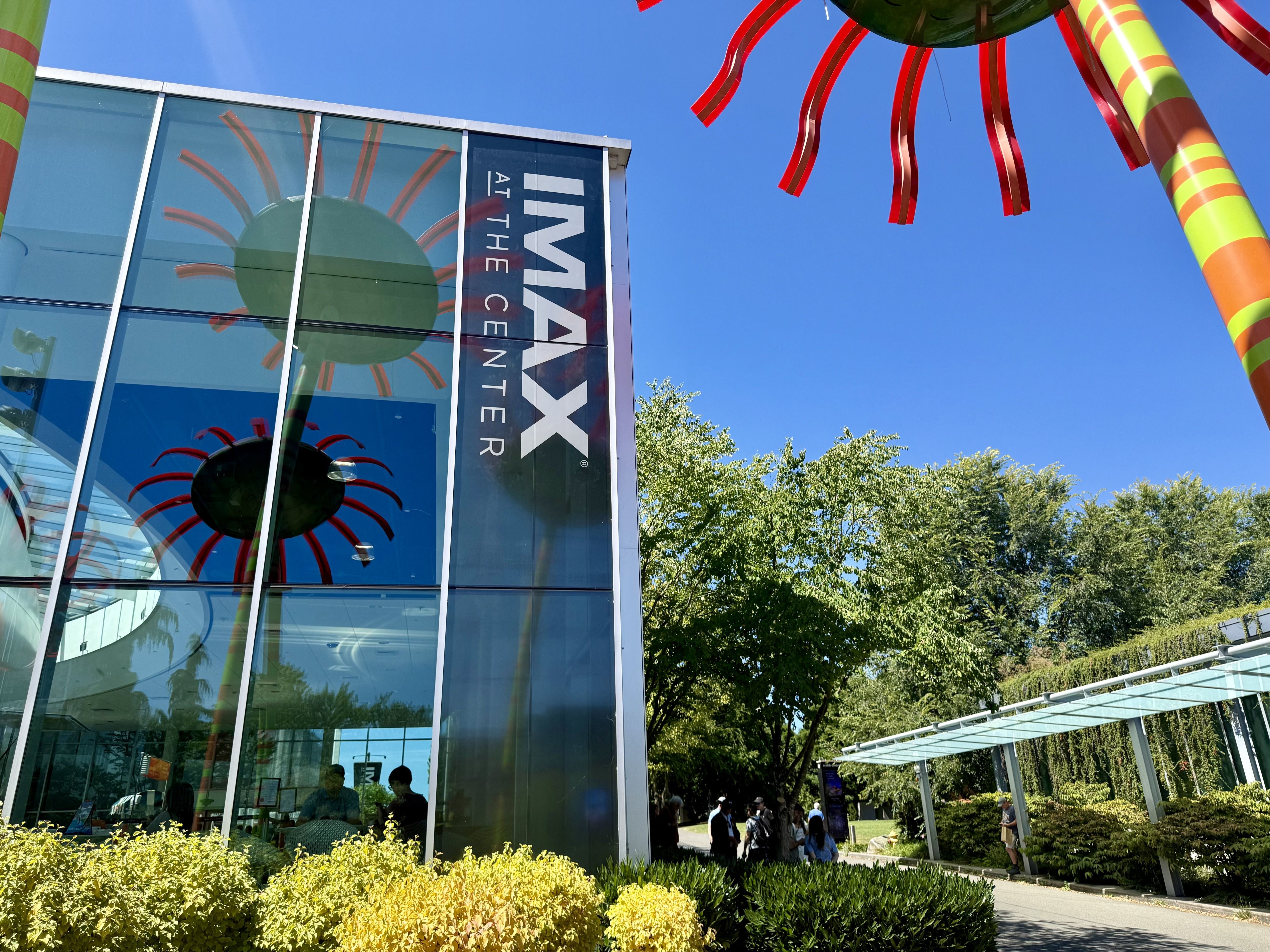 axios.com - Melissa Santos - Space Needle urged to restore Hollywood films to WA's biggest IMAX screen