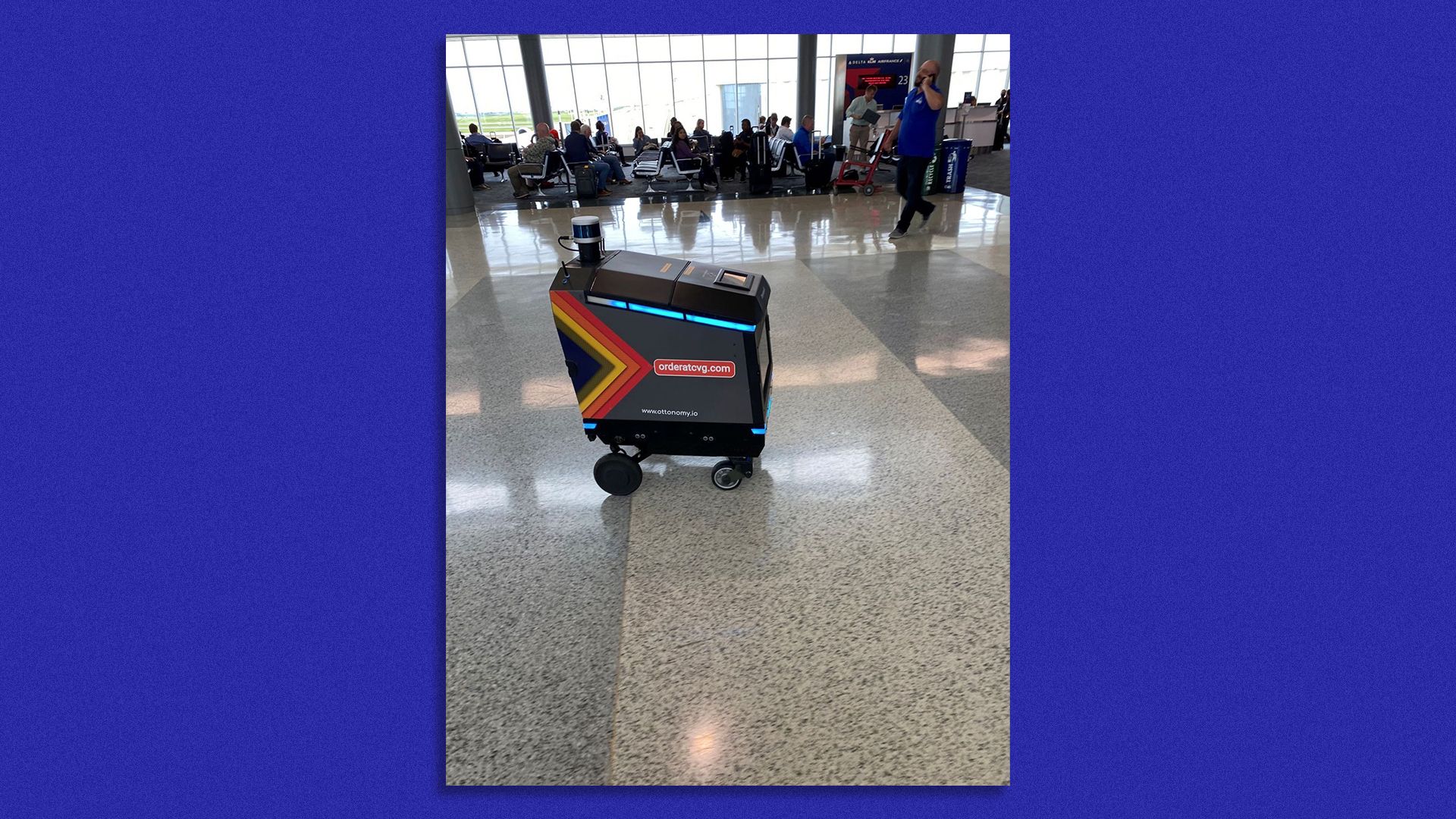 An Ottobot delivery robot in the Cincinnati airport