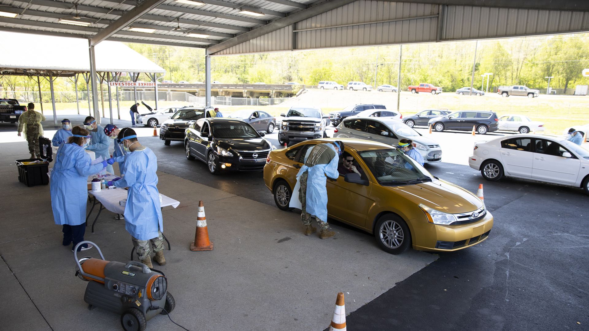 a drive thru coronavirus testing site in Springfield, Tennessee