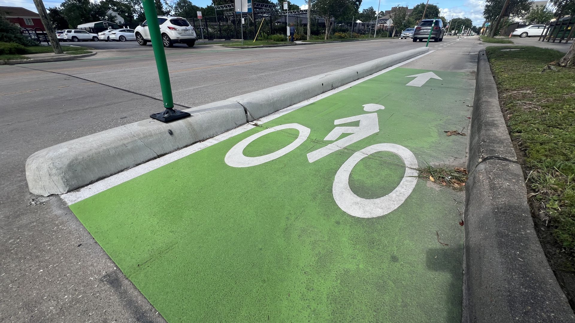 A green bike lane along 11th Street in Houston