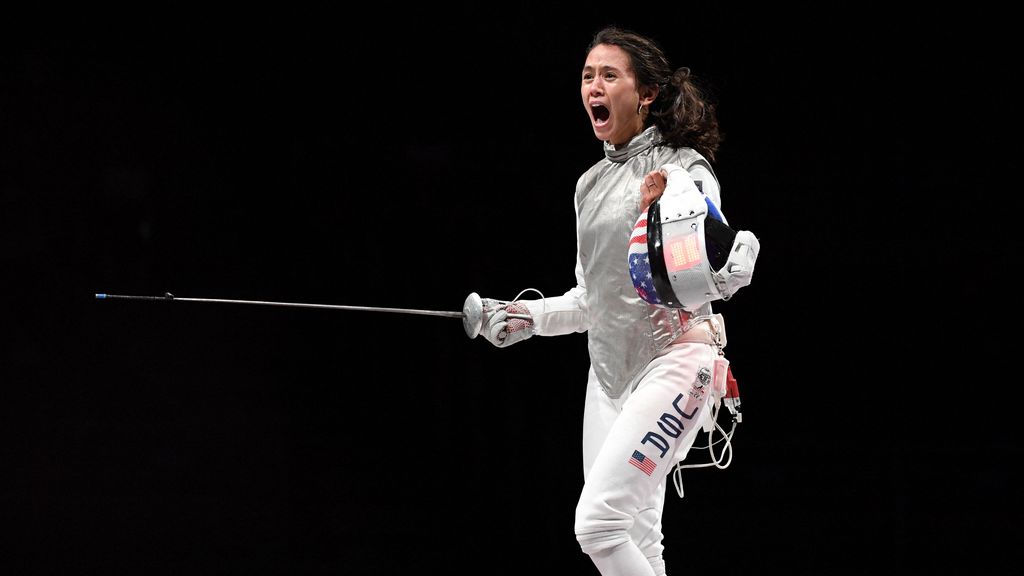U.S. fencer Lee Kiefer wins women’s foil final, makes history