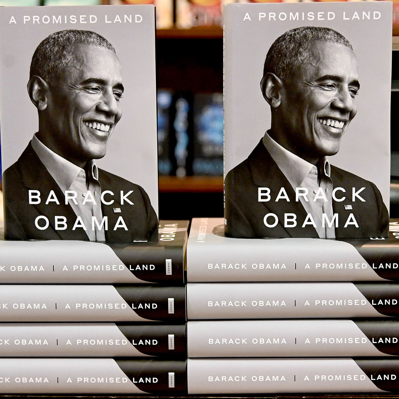 Obama's A Promised Land sells almost 890,000 copies on first day