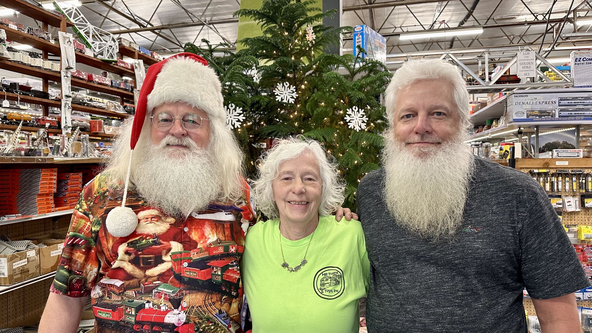 Pinellas Park model shop H&R Trains and Toys makes Christmas merry