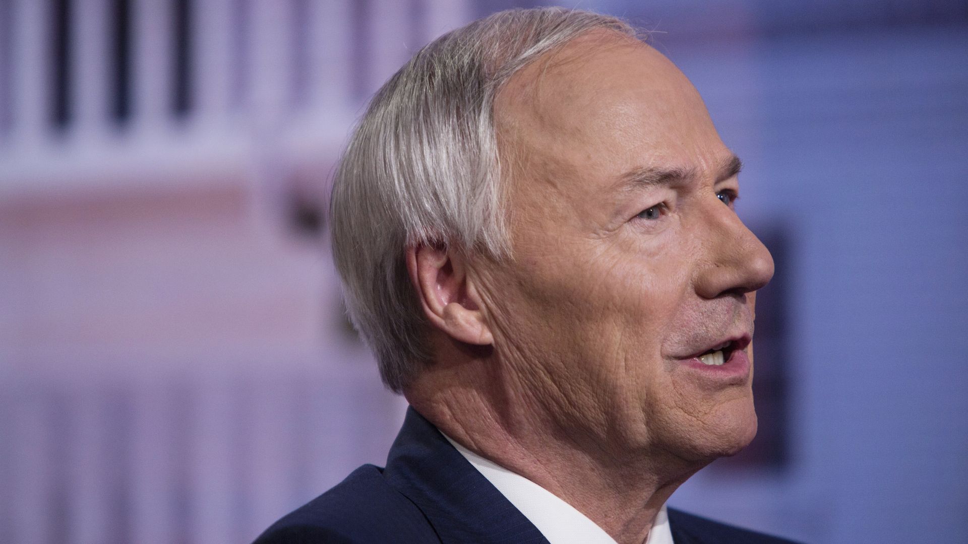 Photo of Asa Hutchinson's side profile