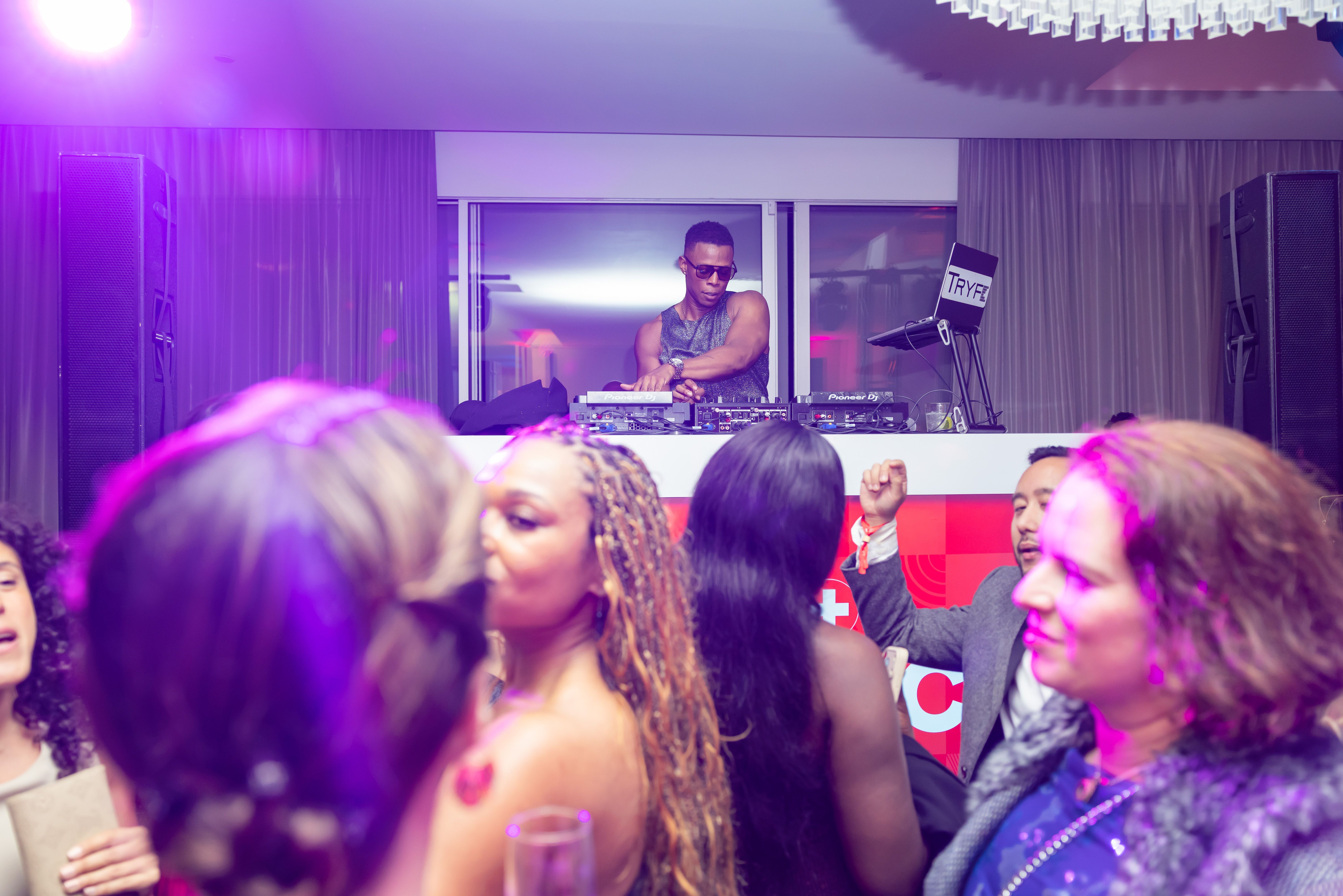 The dance floor at the Swiss Residence was popping until last call, 3am. Photo courtesy of Asico Photo.