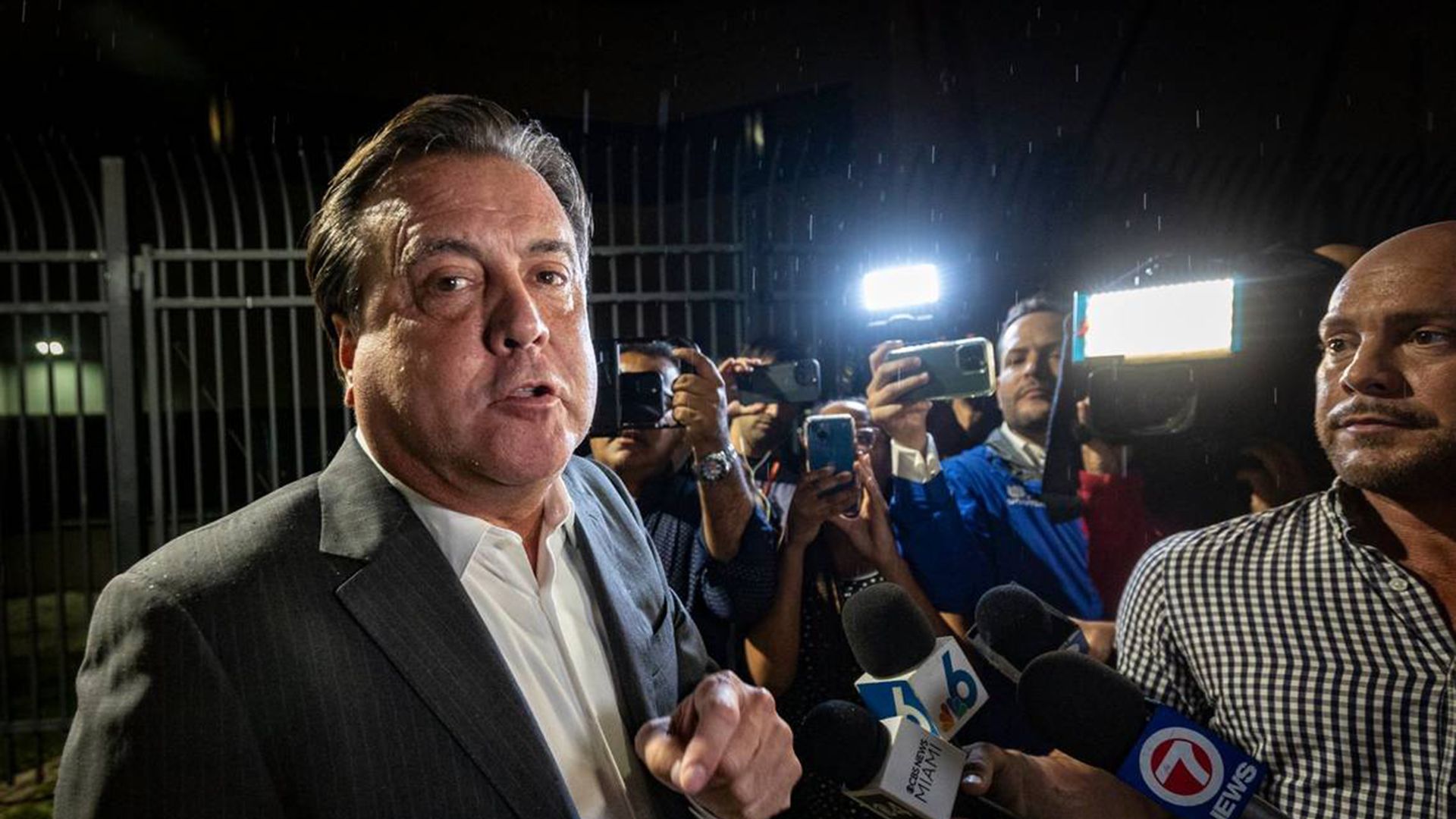 Díaz De La Portilla On Track For Runoff In Miami Commission Race ...